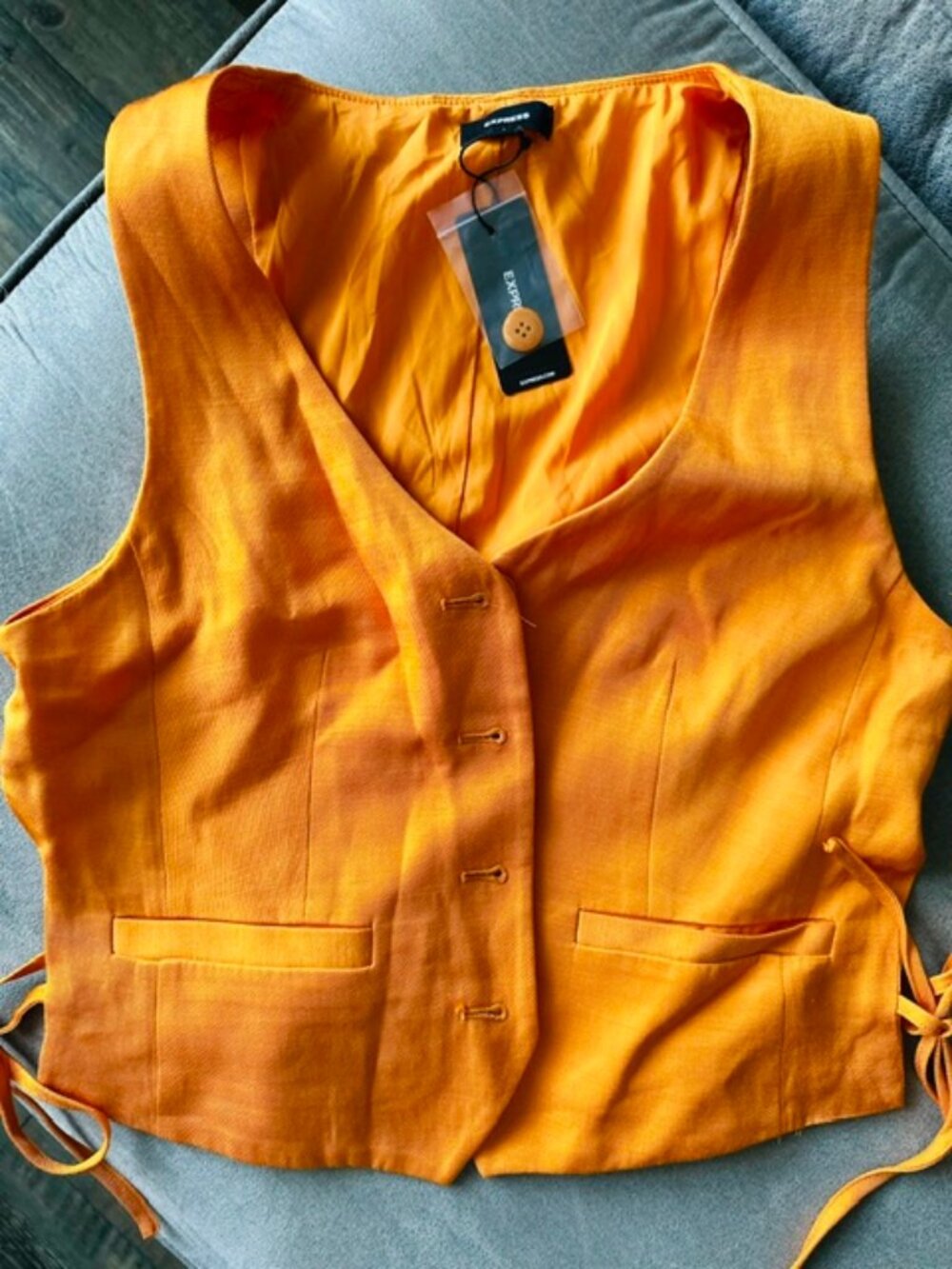 Vest - Picture 3 of 4